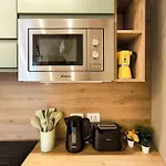 Drops & Dots In The Key Area Of Appartement
