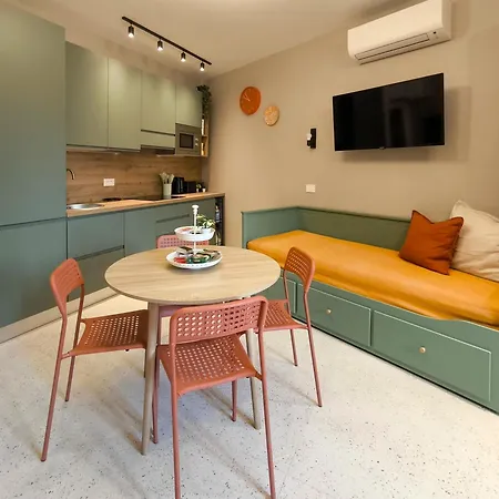 Appartement Drops & Dots In The Key Area Of *