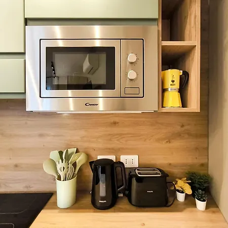 Drops & Dots In The Key Area Of Apartment