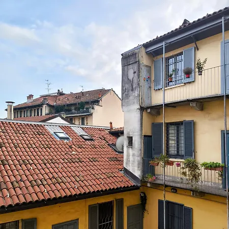 Apartment Drops & Dots In The Key Area Of *