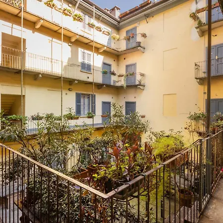 Apartment Drops & Dots In The Key Area Of